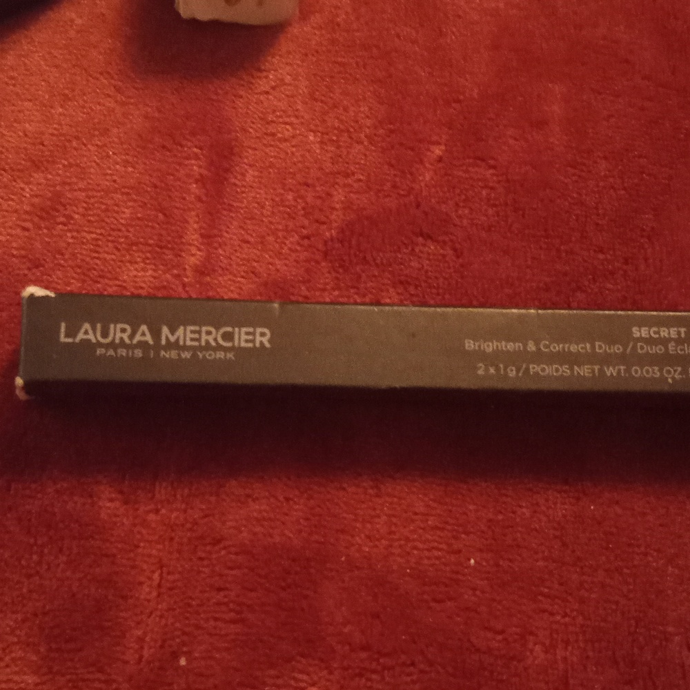 Laura Mercier Paris / new york